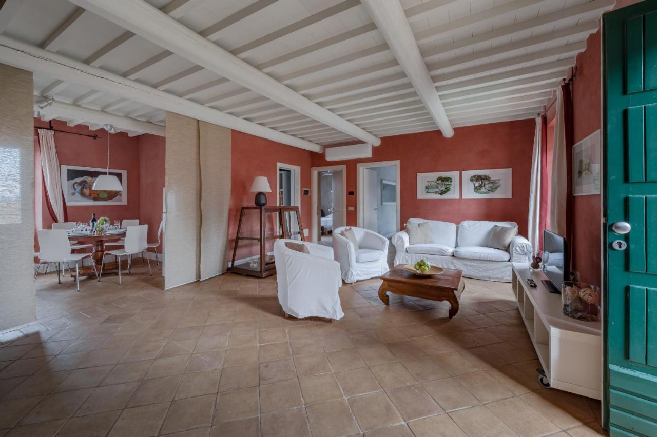 Le Versegge Resort Braccagni Екстер'єр фото