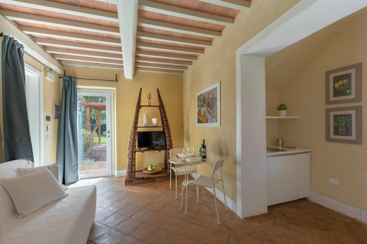 Le Versegge Resort Braccagni Екстер'єр фото