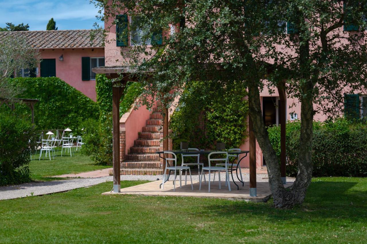 Le Versegge Resort Braccagni Екстер'єр фото